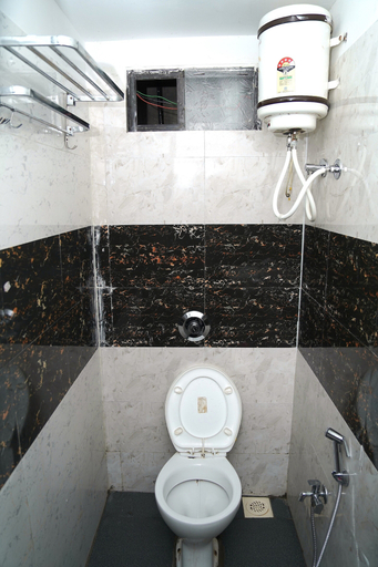 Bathroom 5, Hotel Dev Shree Palace, Ujjain