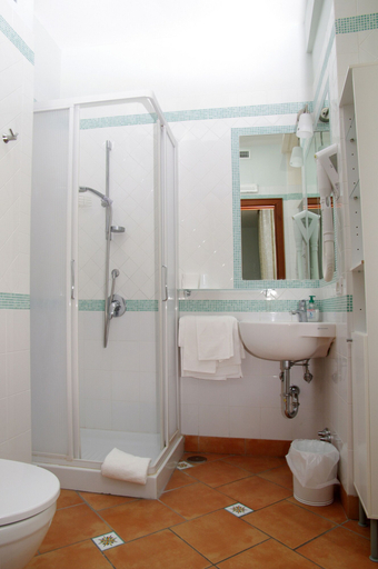 Bathroom 5, DolceVita Sorrento Guest House, Napoli