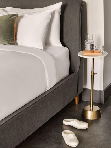 Bedroom 2, Sonder The Chorus, Davidson