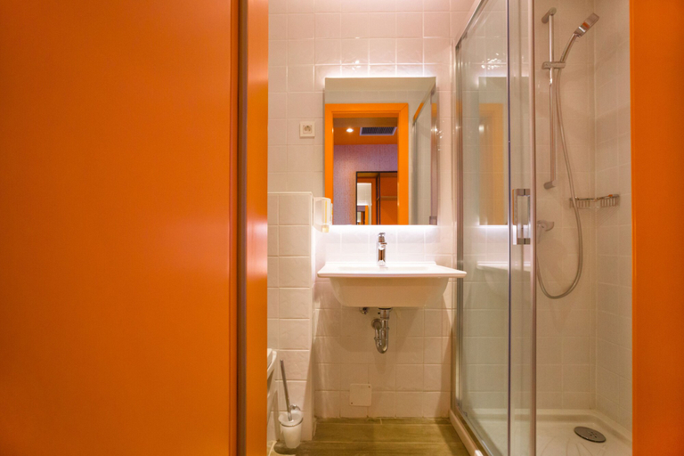 Bathroom 4, Hostel Link, Lovran