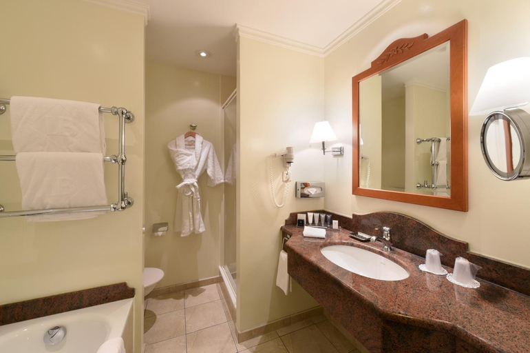 Bathroom 5, Hotel La Barcarolle, Nyon