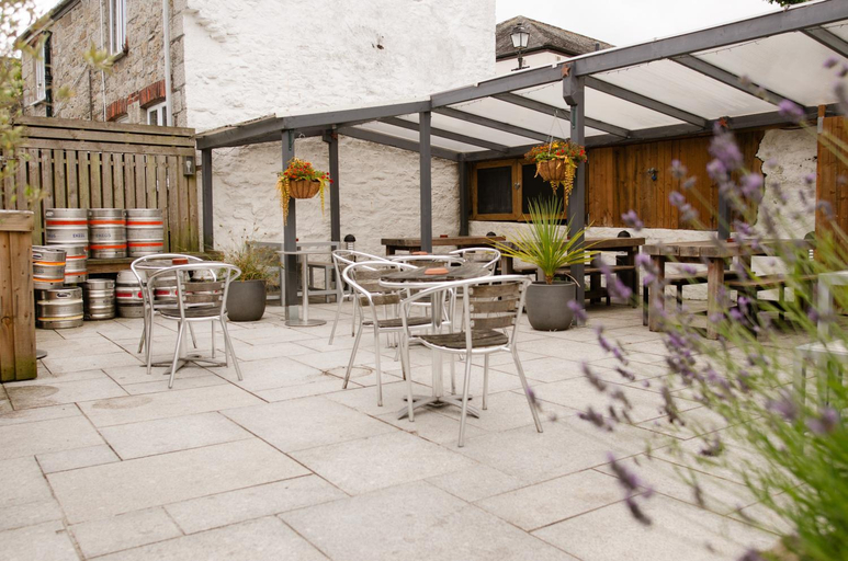 Food & Drinks 4, Seven Stars Penryn, Cornwall
