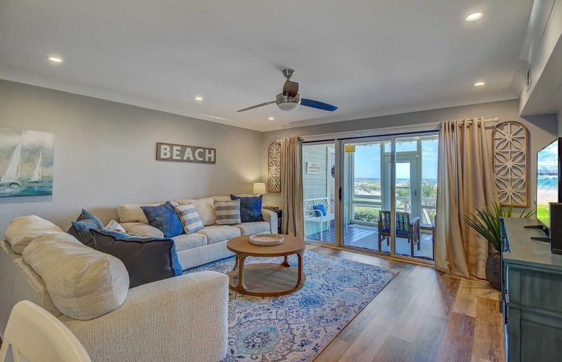 Others 1, 11B Mariners Walk by Avantstay Direct Beach Access! Views Communal Pool, Charleston