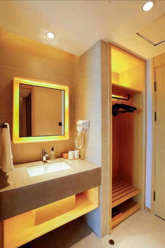 Bathroom 4, Ji Hotel Guangzhou Huangpu Development Zone, Guangzhou