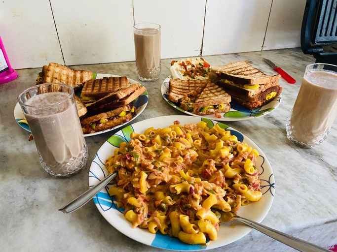 Food & Drinks 5, Golden Valley Cottages, Solan