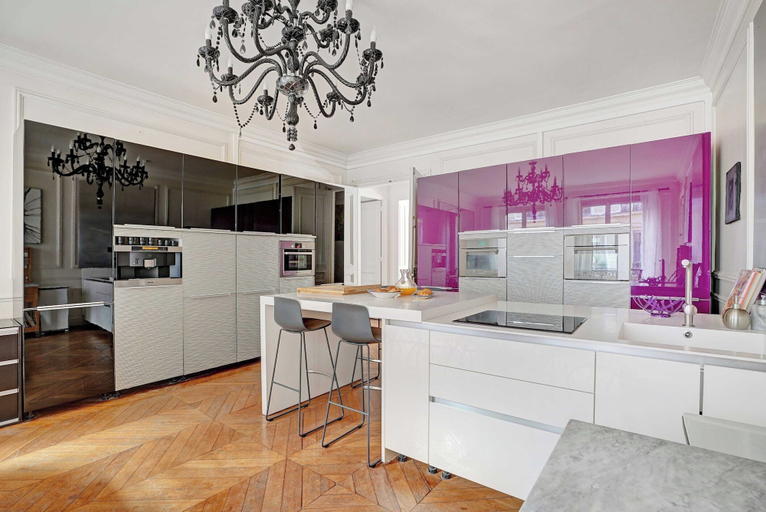 Private kitchen, Charming Apartment - 4BR -10p- Madeleine, Paris