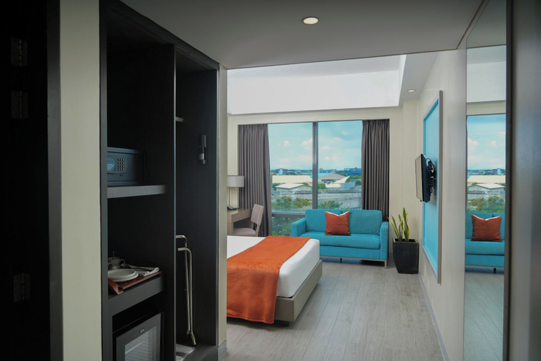 Others 5, MCollection - Stay Across NAIA Terminal 3 in Newport City, Pasay City