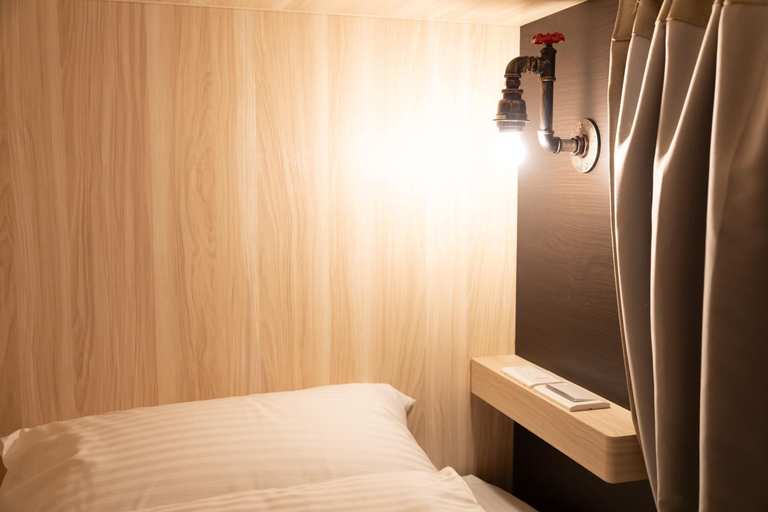 Bedroom 2, Travel Light Bubble Hostel, Pingtung