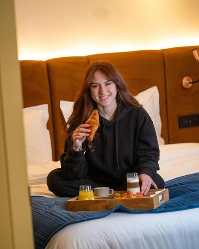 Bedroom 3, The Liman Hotel, Bruxelles