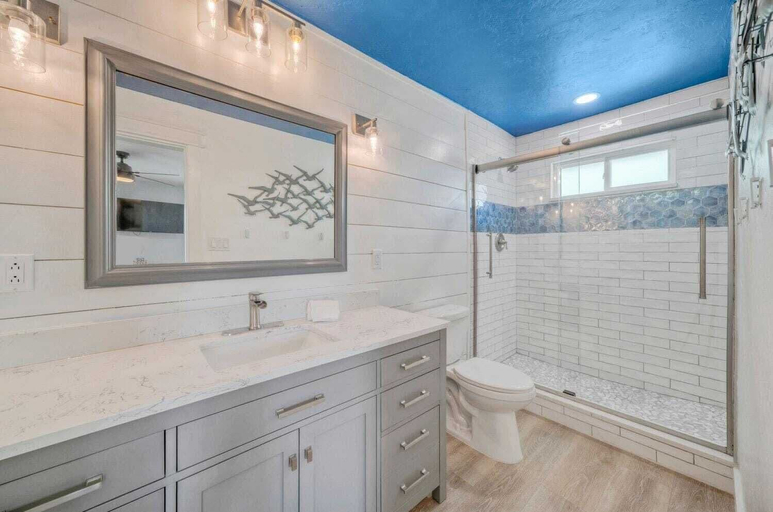 Bathroom 4, Barefoot & Salty by Avantstay Private Pool, Nueces