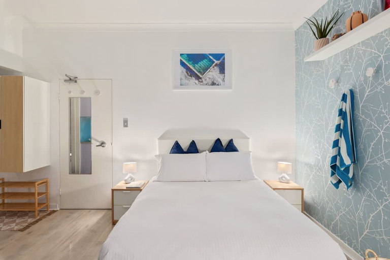 Room 3, Beach Front Ocean Breeze Studio With Aircon, Sydney