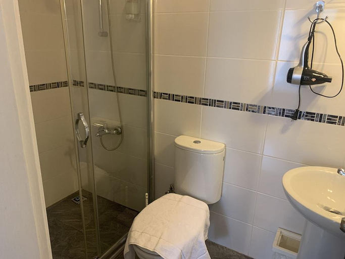 Bathroom 3, antik sofia hotel, Fatih