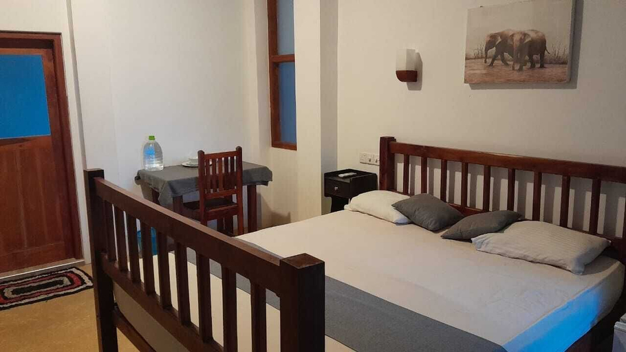 Bedroom, Mami Beach Resort, Tangalle