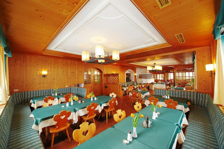 Food & Drinks 4, Landhotel Salzburger Dolomitenhof, Hallein