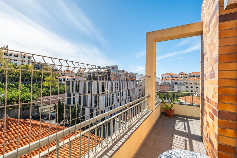 Room 2, Penthouse Prestige by Homie, Funchal