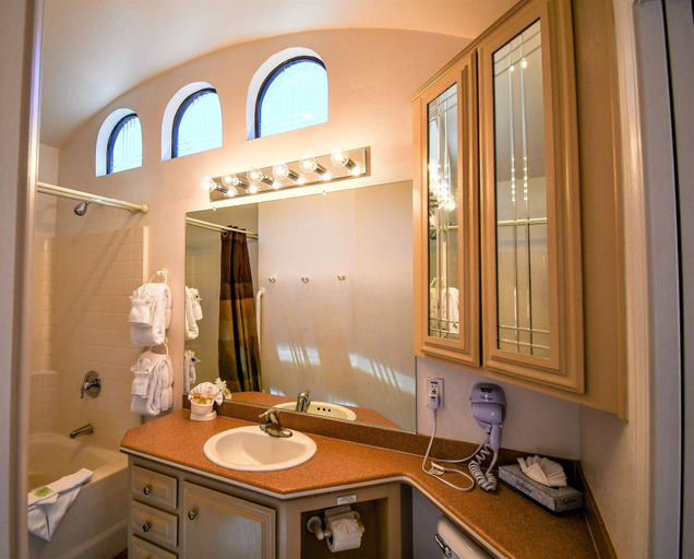 Bathroom, Getaways at Sedona Pines, Yavapai