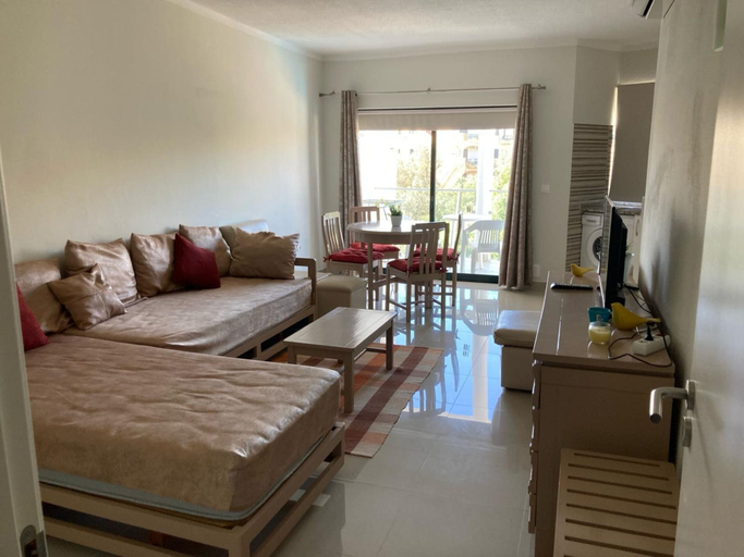 Room 2, Alvor Red Nice Terrace Flat, Portimão