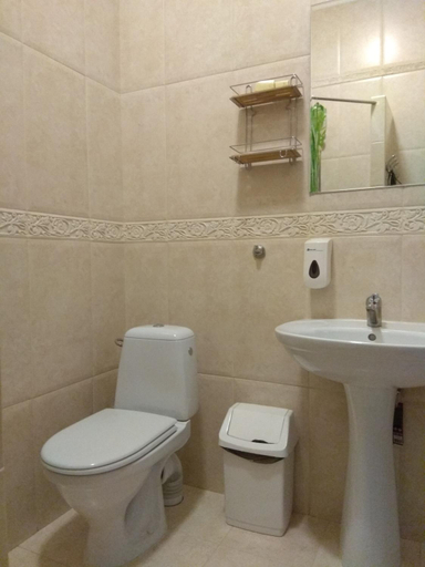 Bathroom 3, Aparthotel NA DOBU, L'vivs'ka