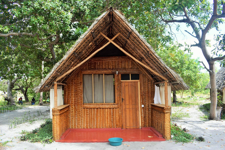 Others 5, Juani beach bungalows, Mafia