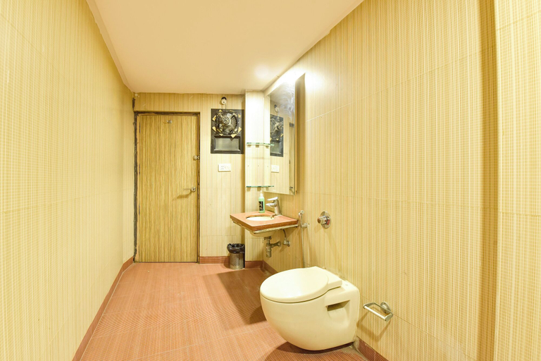 Bathroom 5, FabHotel Apex Intercontinental - Nr. Pink Square Mall, Jaipur