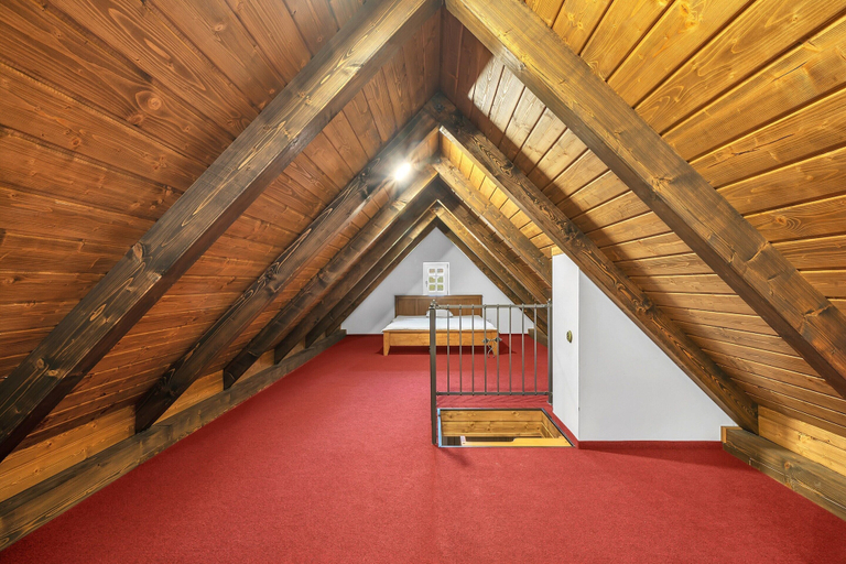 Room 4, Villa Near Krkonose National Park, Trutnov