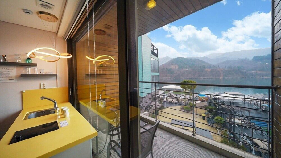 Scenery 18