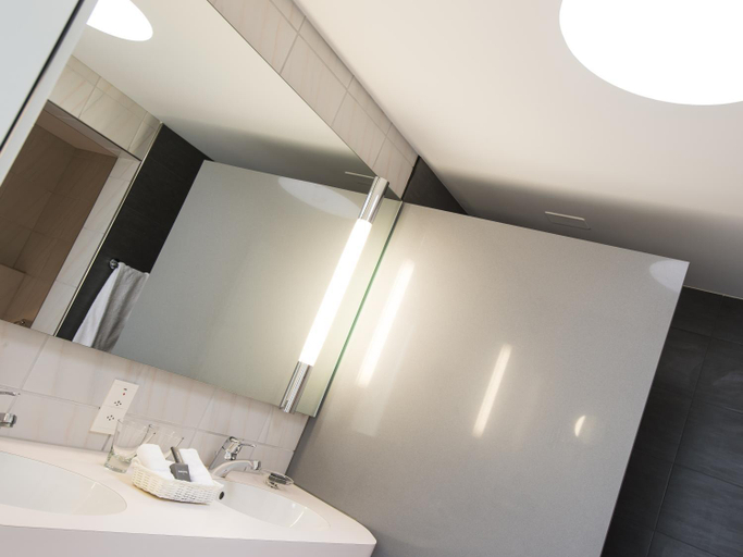 Bathroom 4, Park Hotel Zug, Zug