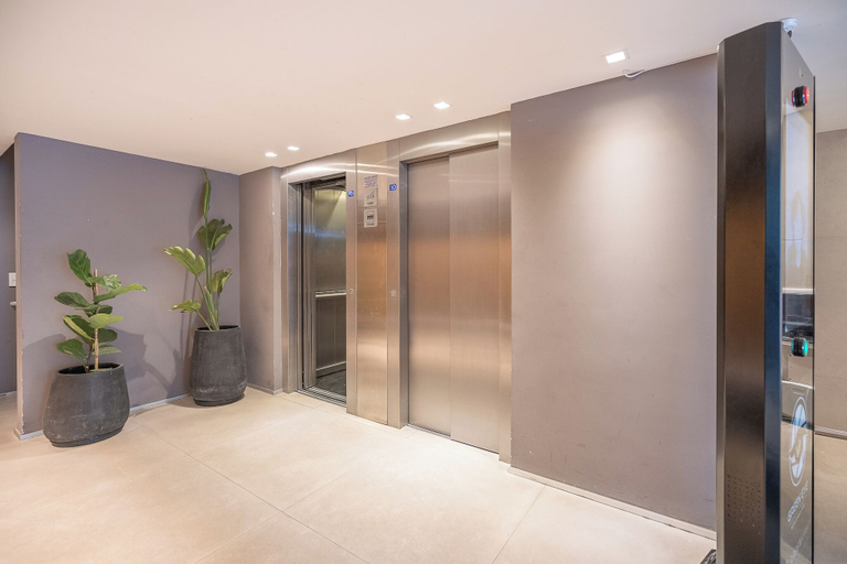 Others 5, Terre Palermo Hollywood by Argenhost, Distrito Federal