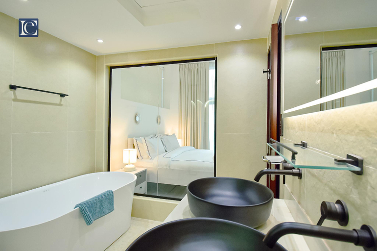 Bathroom 2, Elegant 3BR Apt with 4 Balconies in 29 Blvd, Dubai
