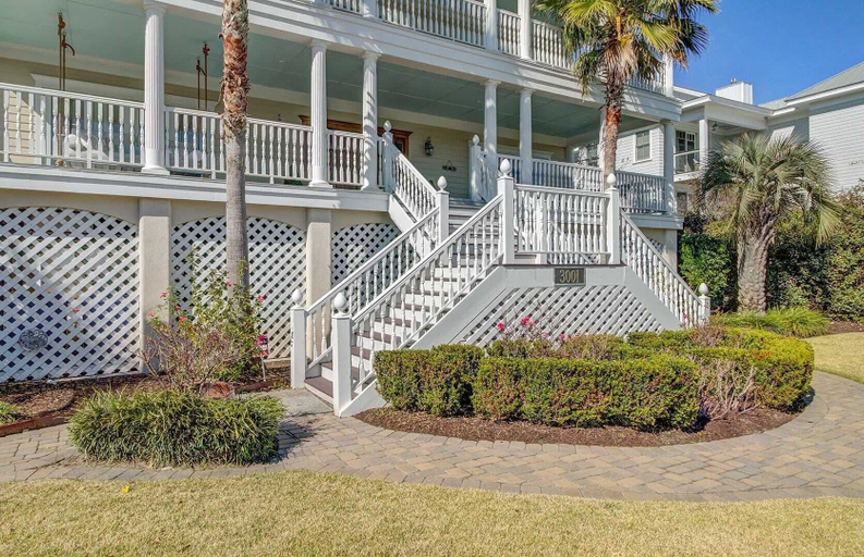 Exterior & Views 2, 3001 Palm Boulevard by Avantstay Across From Beach & Ocean Views!, Charleston