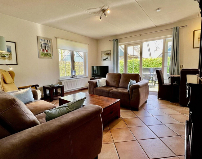 Living room 3, Holiday Home in Sint Maartenszee for 6, Zijpe
