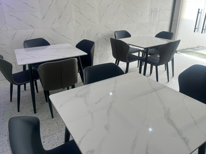 Food & Drinks, Station View Hotel, Ikeja