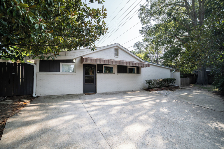 Exterior & Views 2, Chic Mid Century Hub, Richland