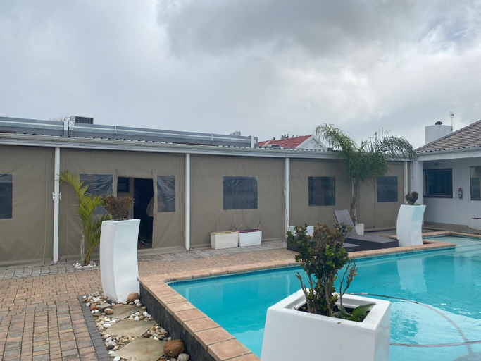 Others 4, Delash Pine Villa, City of Cape Town