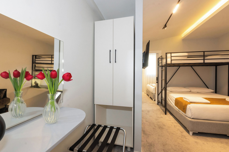 Bedroom 2, Istanbul Holiday Hotel, Fatih