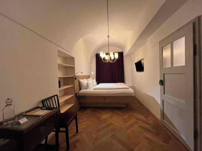 Bedroom 5, Hotel Kühbacher, Passau