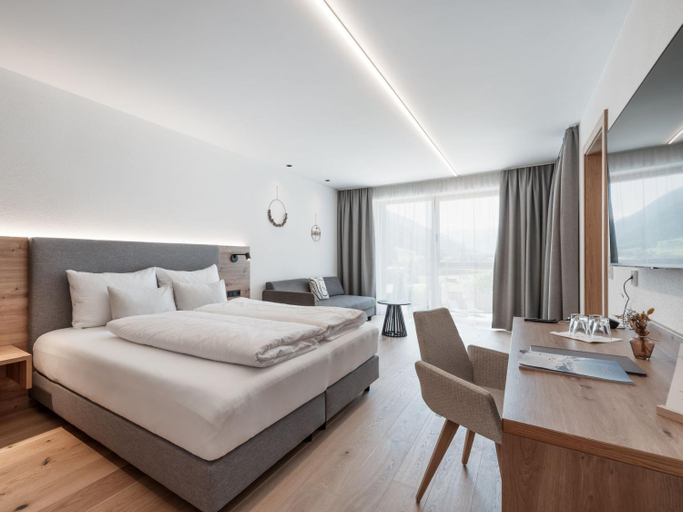 Bedroom, Hotel Traube, Landeck