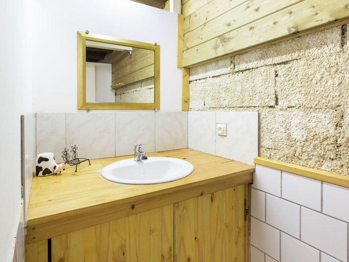 Bathroom 3, Holiday home and mobile home with spacious garden, Manche