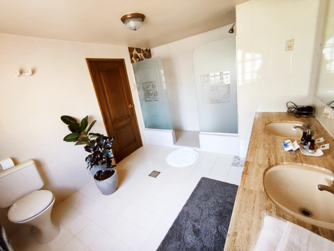 Bathroom 4, Hotel Boutique La Casa de Margarita, Cercado