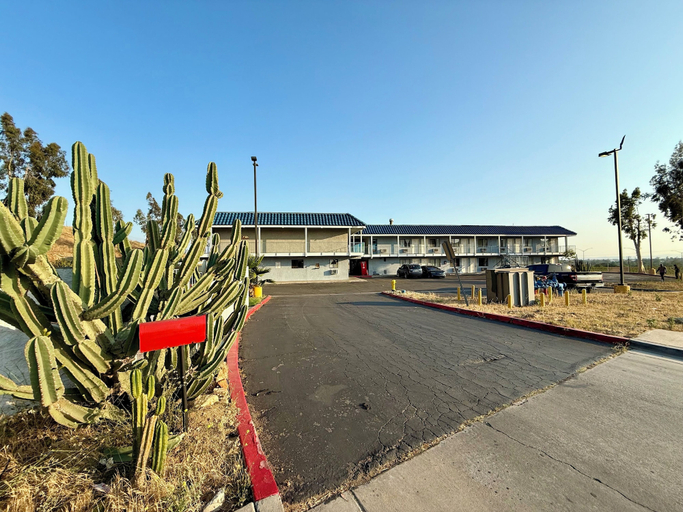 Exterior & Views 2, Circle Inn Hotel Jurupa Valley Riverside, Riverside