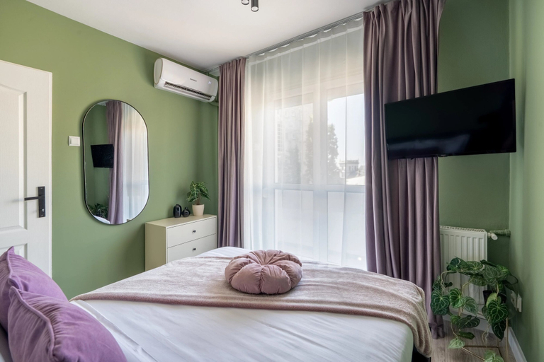 Others 5, Artful & Light-Filled 2BR on Calea Victoriei - Prime Central Spot, Municipiul Bucuresti