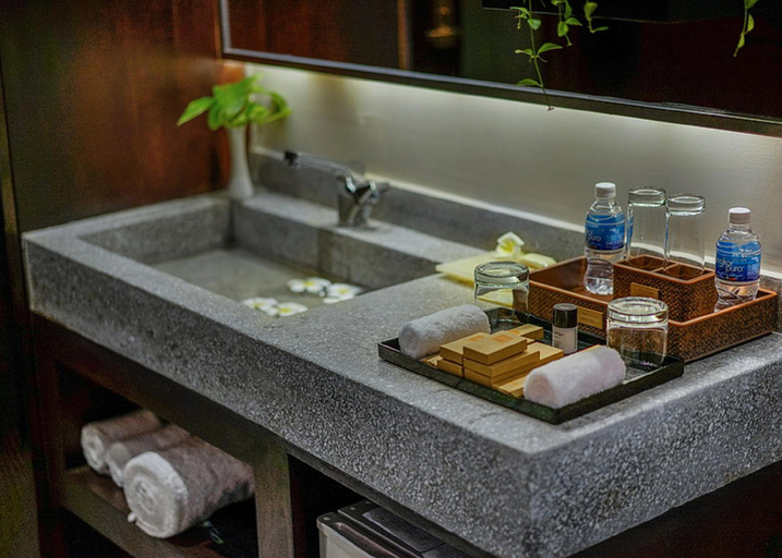 Amenities 10