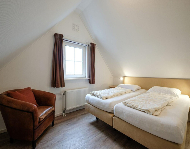 Room 5, Holiday Home Near Beach and Forest, Zijpe