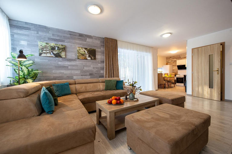 Shared lounge/TV area 4, Chaty Ferrata, Martin