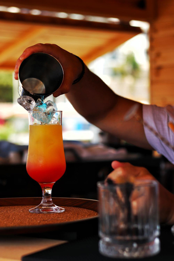 Food & Drinks, Golden Beach Suites, Sarandës