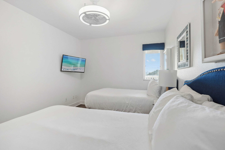 Bedroom 5, Isle Be Back by Avantstay Pool, 2blocks to Beach, Walton