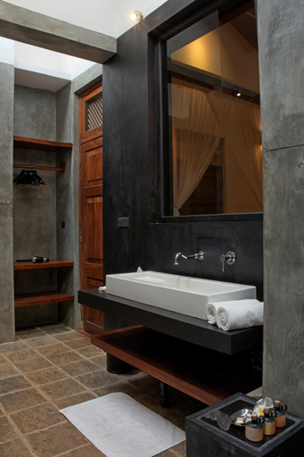 Bathroom 3, Era Beach Thalpe Unawatuna, Habaraduwa