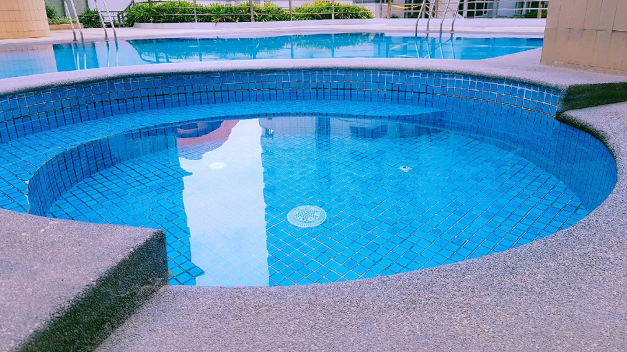 Sport & Beauty 2, One Palm Tree Villas Condo Across NAIA TERMINAL 3, Pasay City