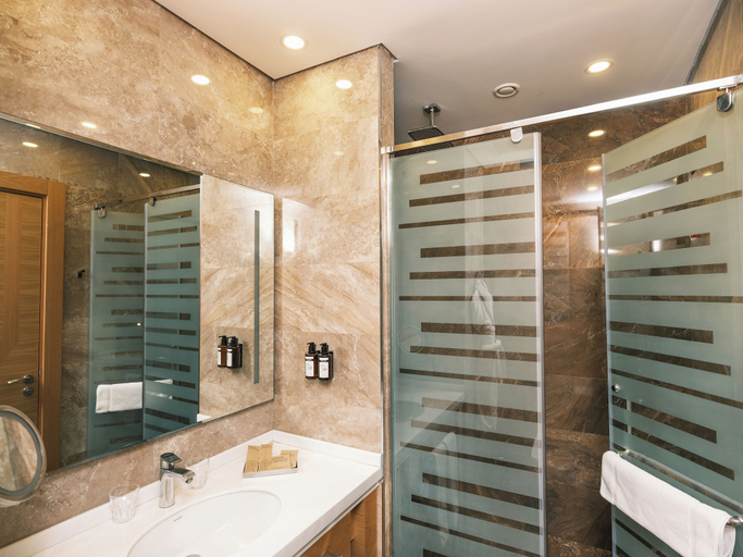 Bathroom 3, Mövenpick Winter Park Baku, Baku