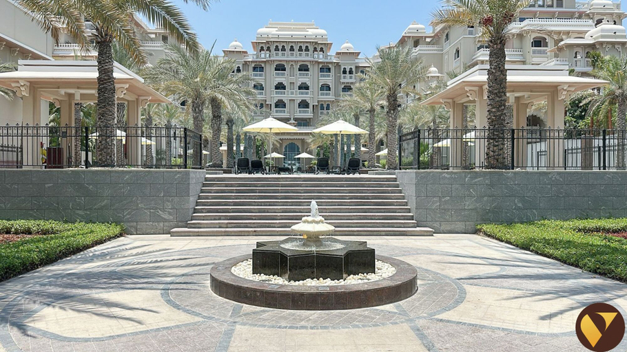 Exterior & Views 2, Vogue | Palm Jumeirah with Access to Private Beach, Dubai